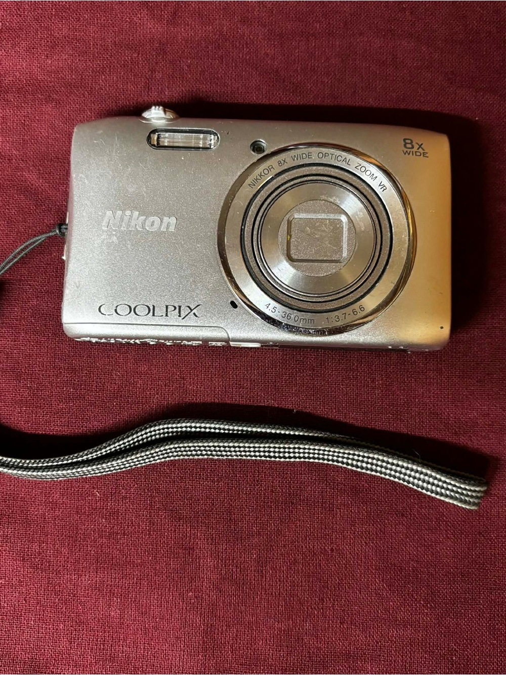 Nikon COOLPIX S3600 20.1MP Digital Camera Silver NO CHARGER NOT TESTED FOR PARTS